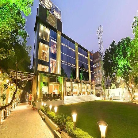 The Palm Spring A Boutique Hotel Naraina New Delhi Luaran gambar
