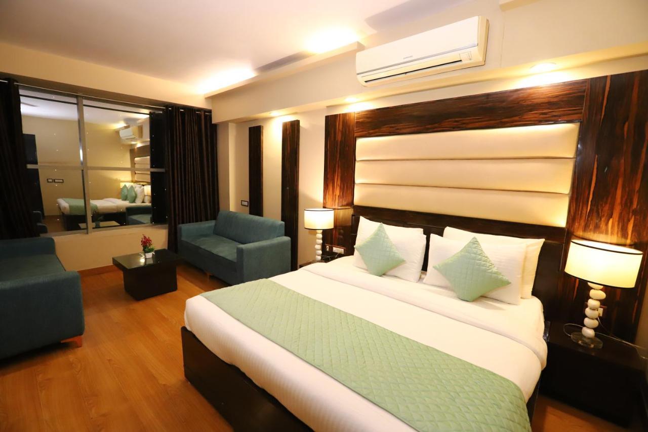 The Palm Spring A Boutique Hotel Naraina New Delhi Luaran gambar